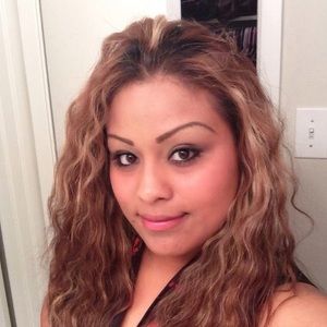 Meet your Posher, Serina